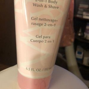 Mary Kay 2-in-1 Wash and Shave